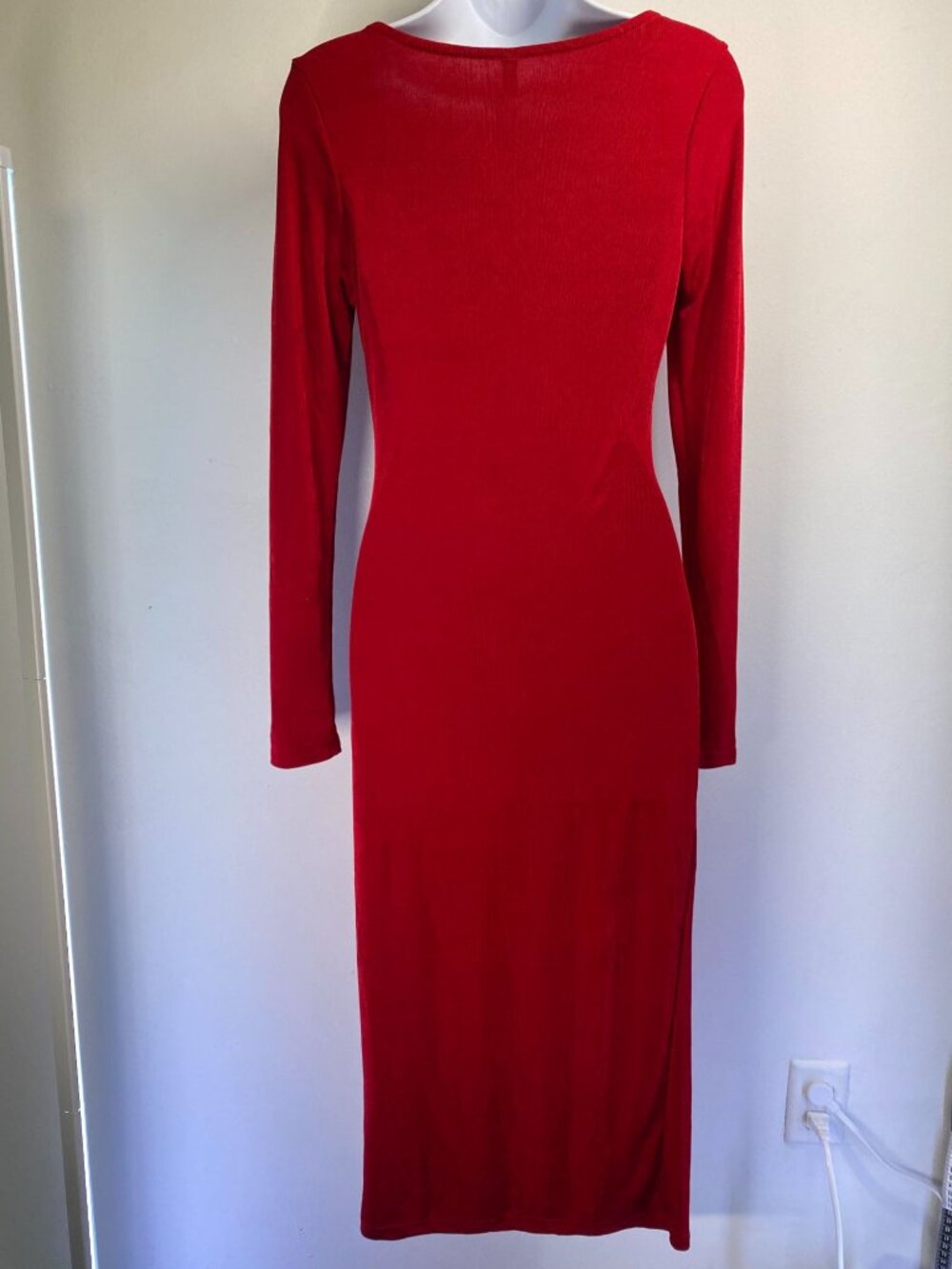 NWT Small Zaful Red Long Sleeve Cutout Bodycon Midi Dress With Gold - Picture 7 of 9
